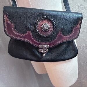 Western crossbody leather bag medallion great condition 11” x 8”